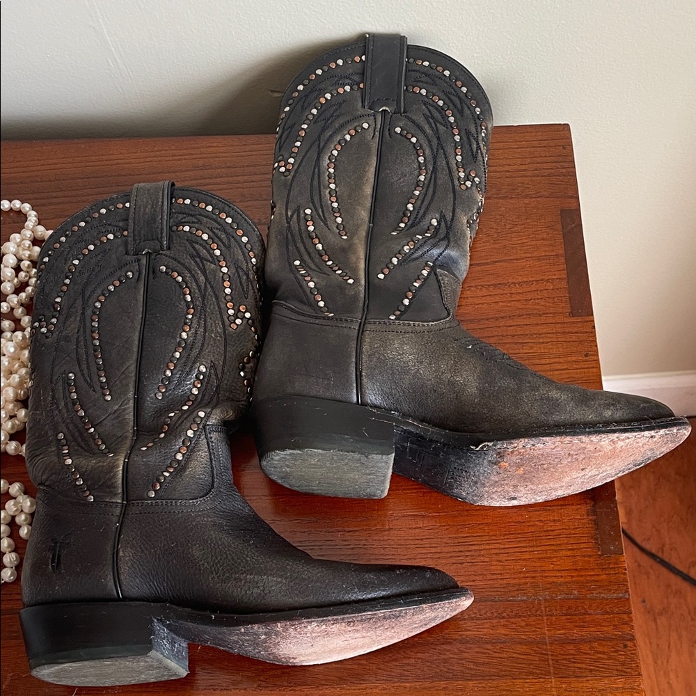 Frye Billy Dark Gray Studded Cowboy Boots Sz 6 - Picture 7 of 14